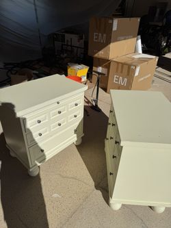 Cute Potty Barn Style Nightstand