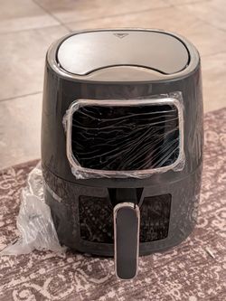 Brand New 5.5 Qt air fryer