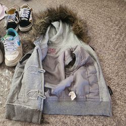 Girl clothes in good conditions