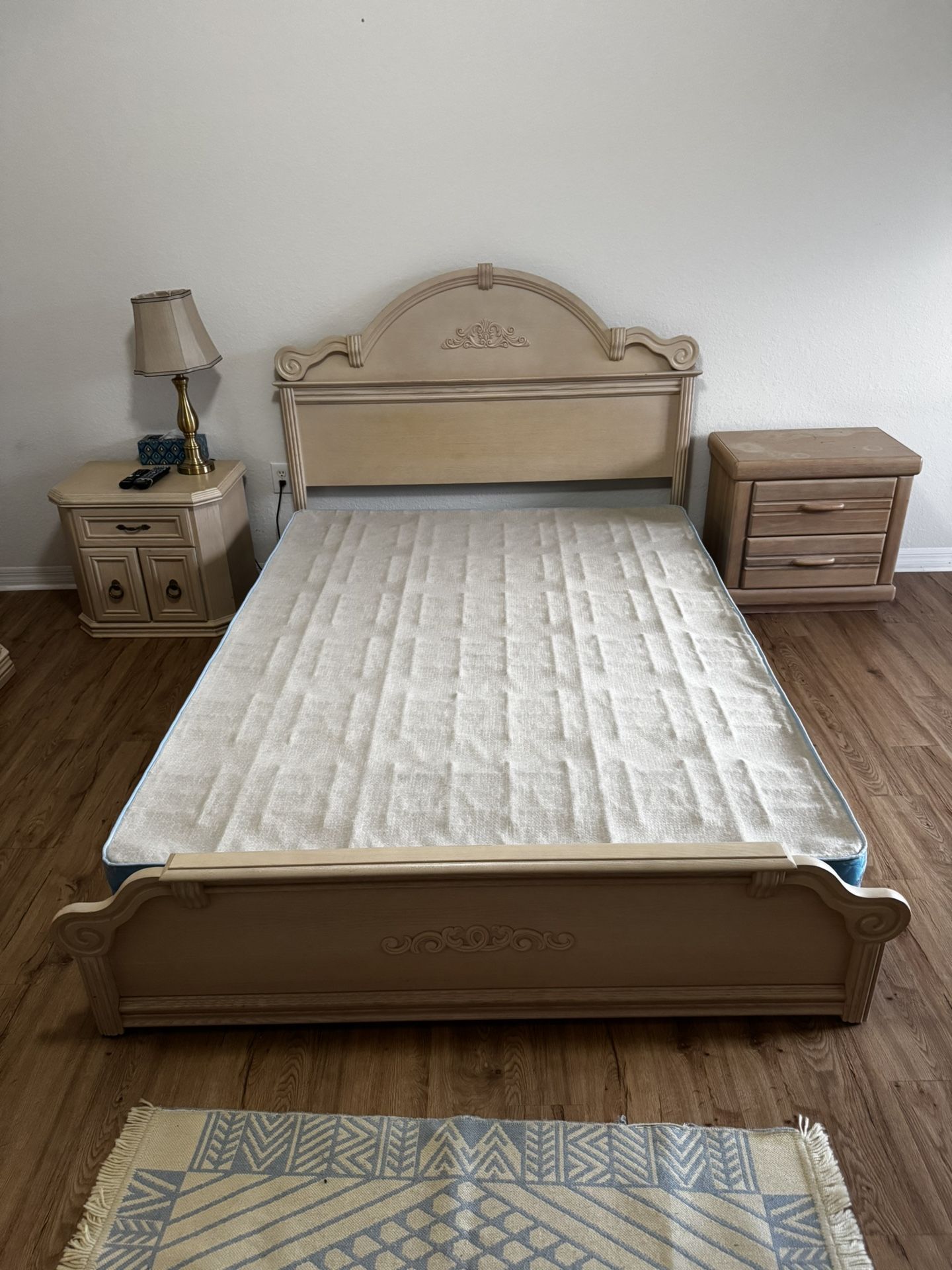 Bed Frame With Mattress And Boxspring