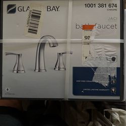 Glacier Bay Jaci Chrome Wide Spread Bathroom Faucet