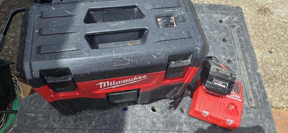 Milwaukee Vaccum
