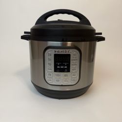 Instant Pot Duo 80 V2 8 Quart Multi-Use Pressure Cooker