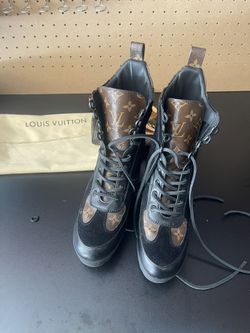 Boots Size 9 And Purse