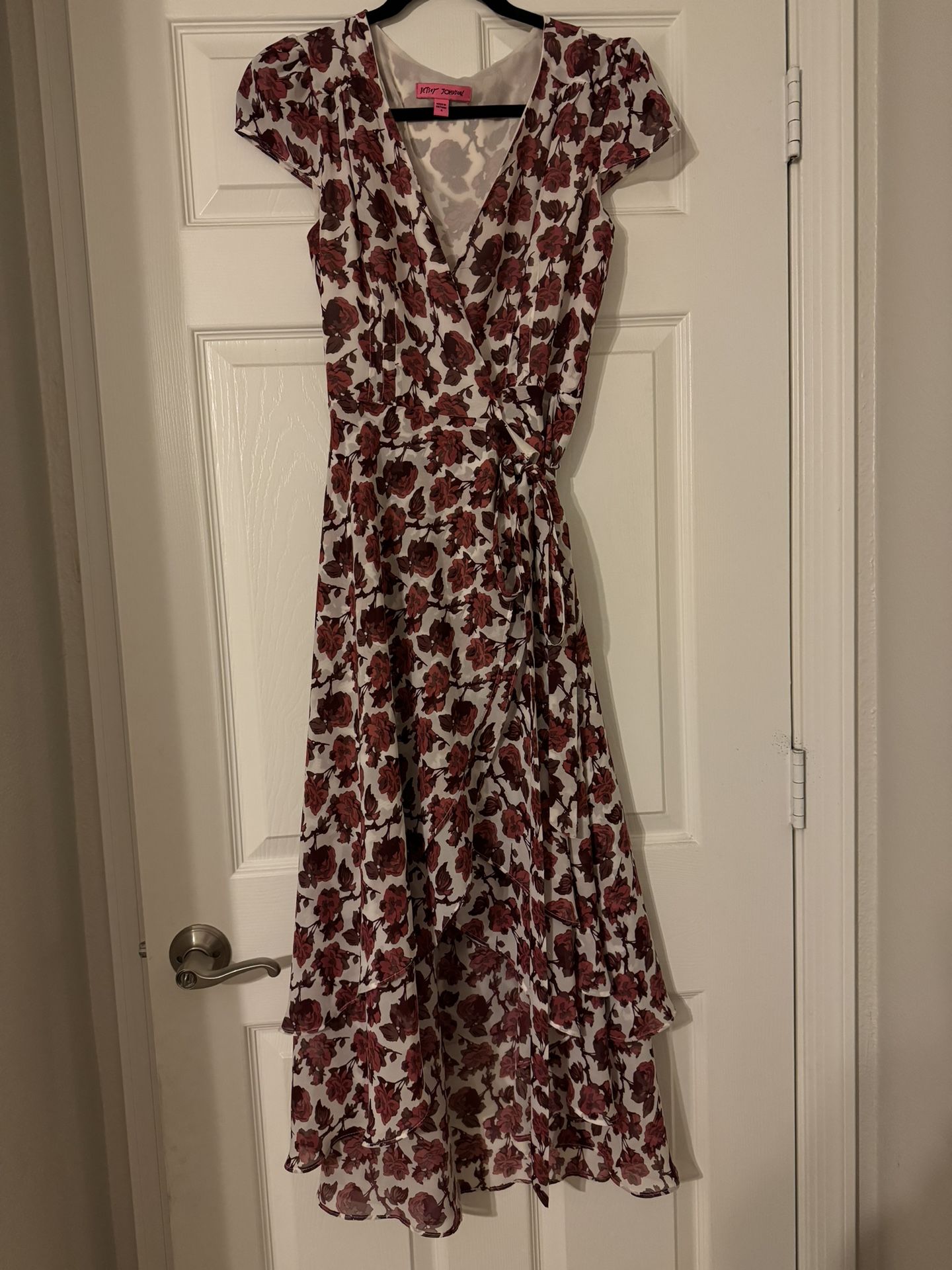Beautiful Floral High Low Betsy Johnson Summer Dress
