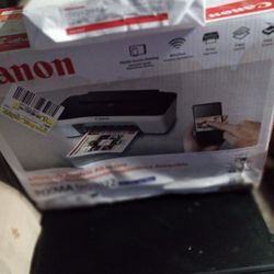 Canon Printer And Paper 500 Sheets