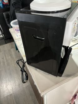 Small Water Dispenser