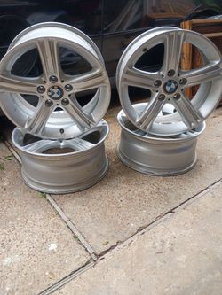 B M W Rims with center cap.