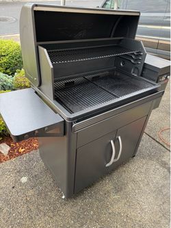 Traeger silverton xl