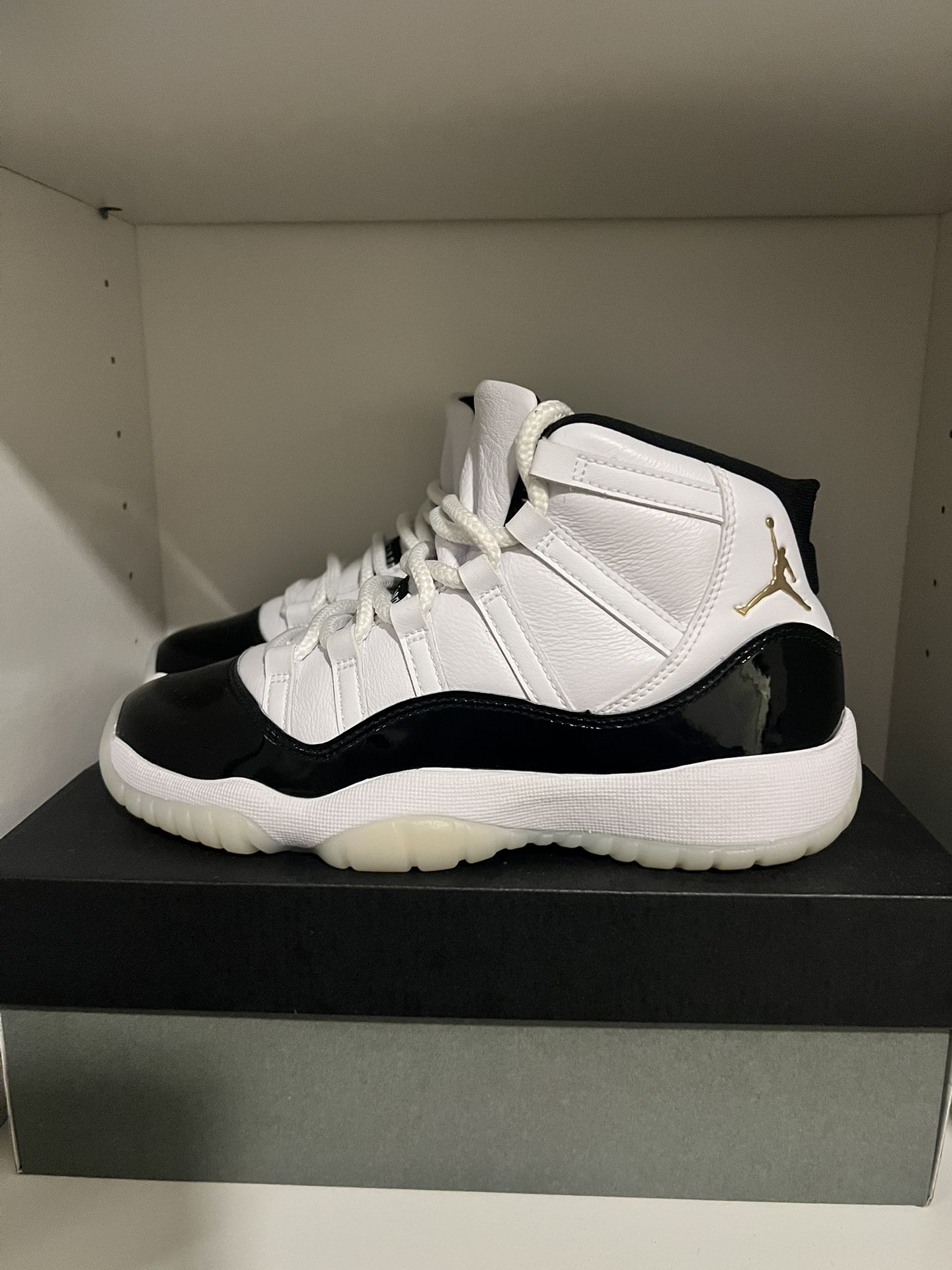 Jordan 11 DMP