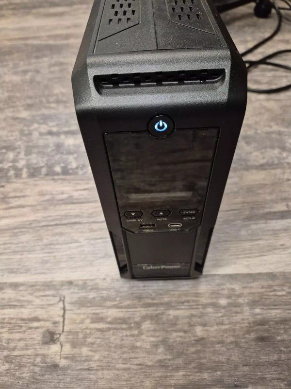 CYBERPOWER 900 WATTS SINEWAVE UPS POWER SYSTEM