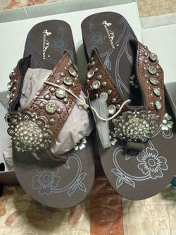 Montana west! Sandals and purse