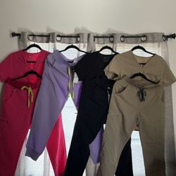 FIGS Scrub Sets – Small Petite