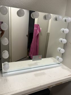 Beauty Creations Vanity Mirror 
