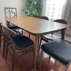 Mid-Century Style Dining Table + 6 Chairs (Great Condition)