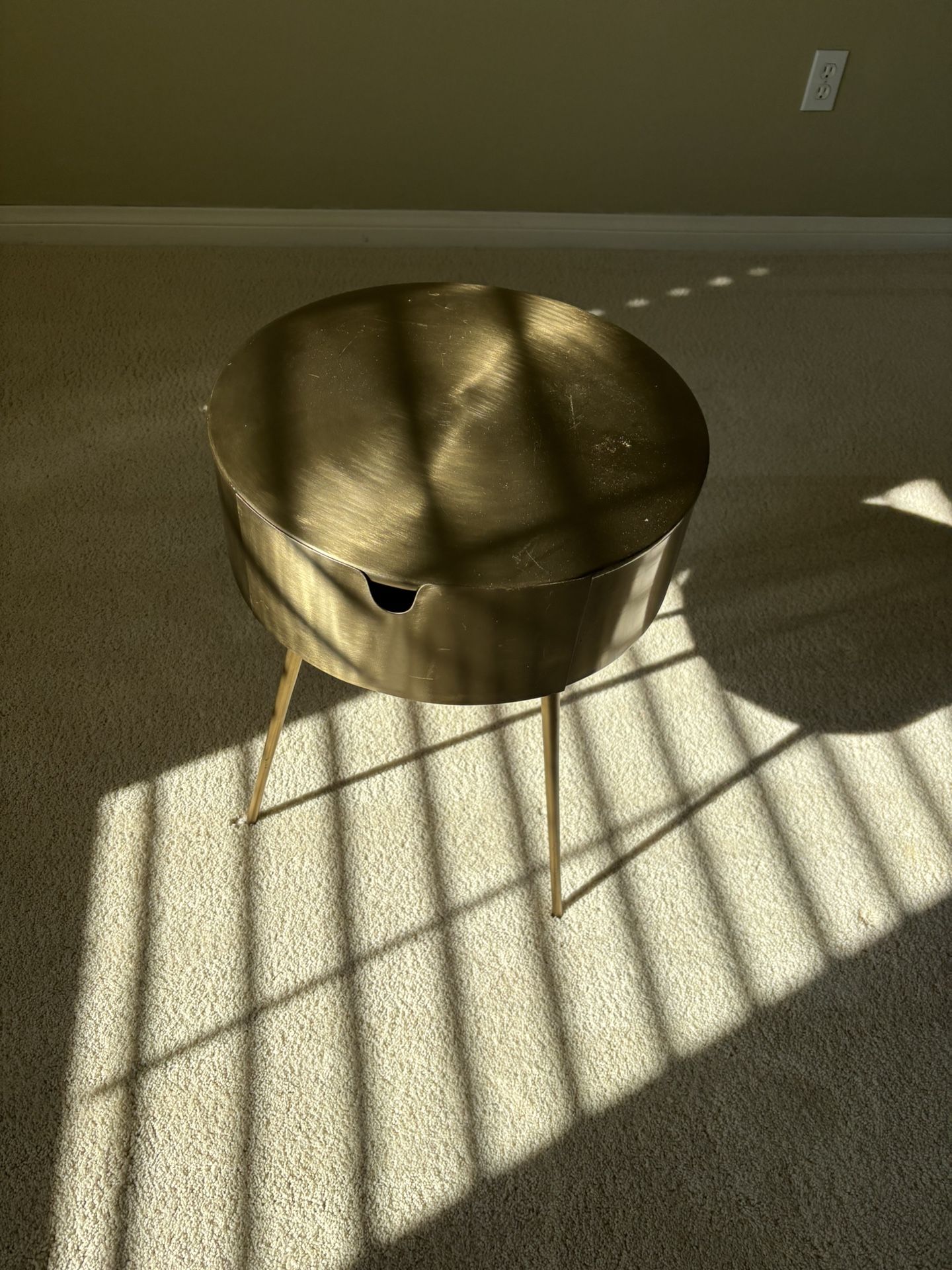 Round Nightstand 