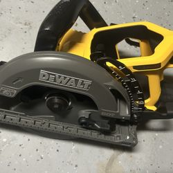 Dewalt 60 Volt Skilsaw