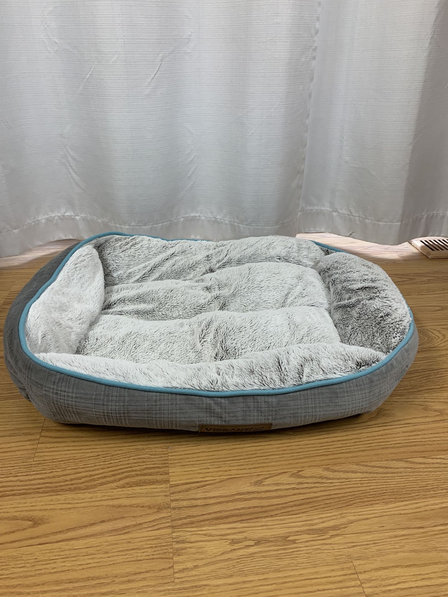 Medium Grey And Light Grey Soft and fluffy pet bed