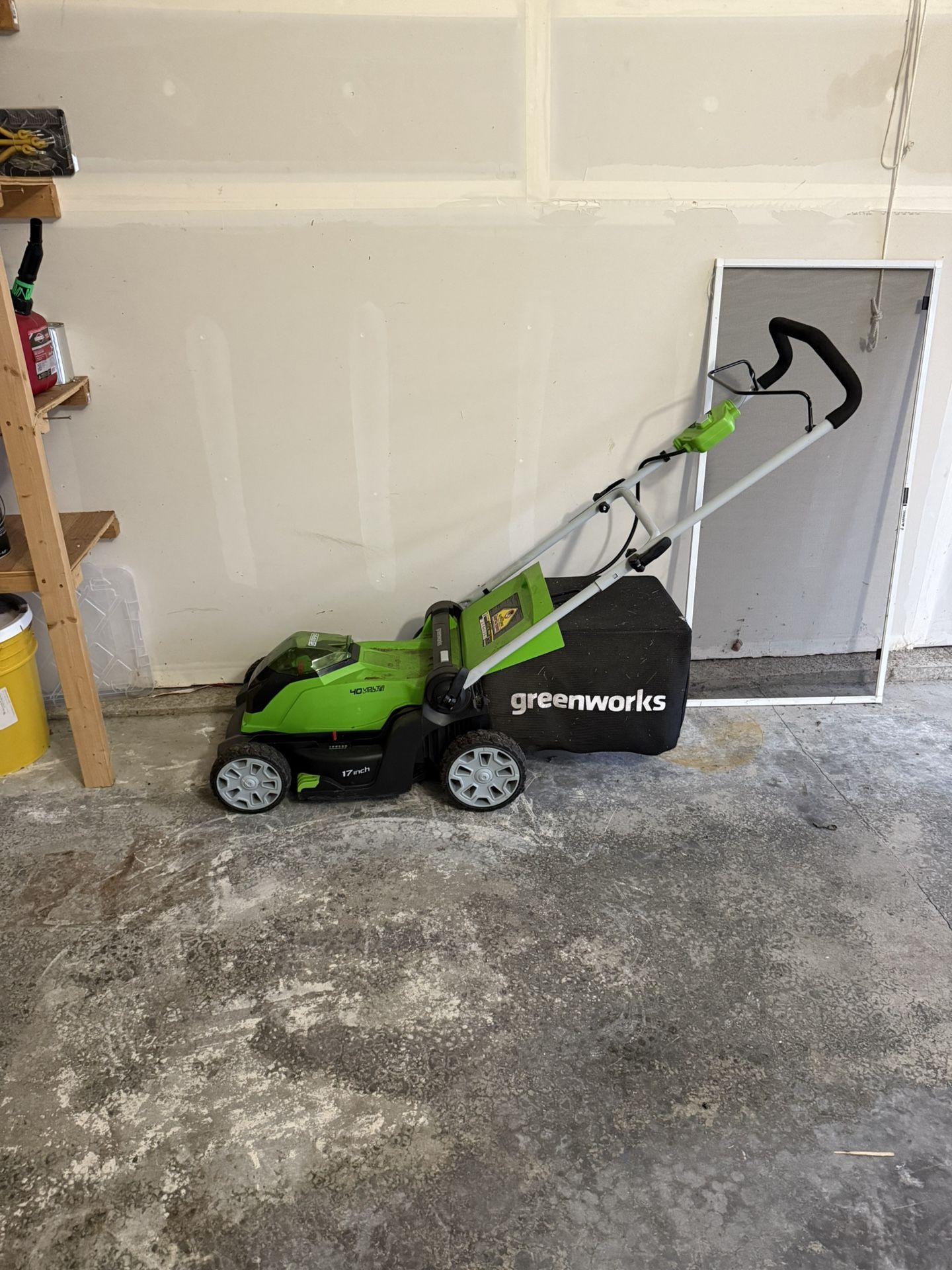 Lawn Mower And Leaf Blower 