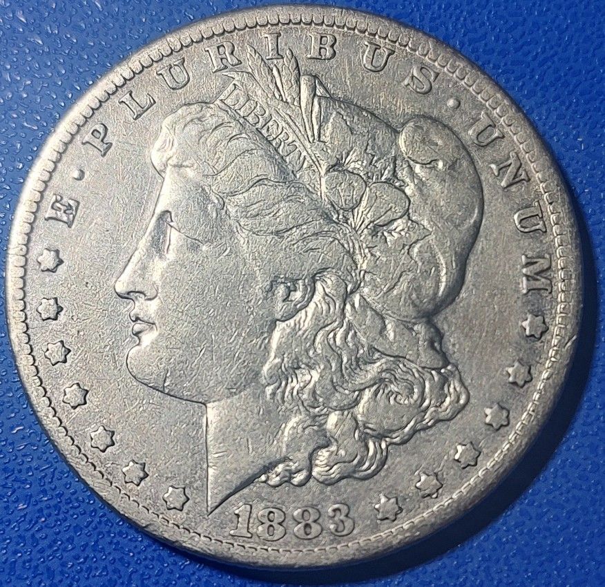 1883-CC , Silver Morgan Dollar.    (Carson City)
