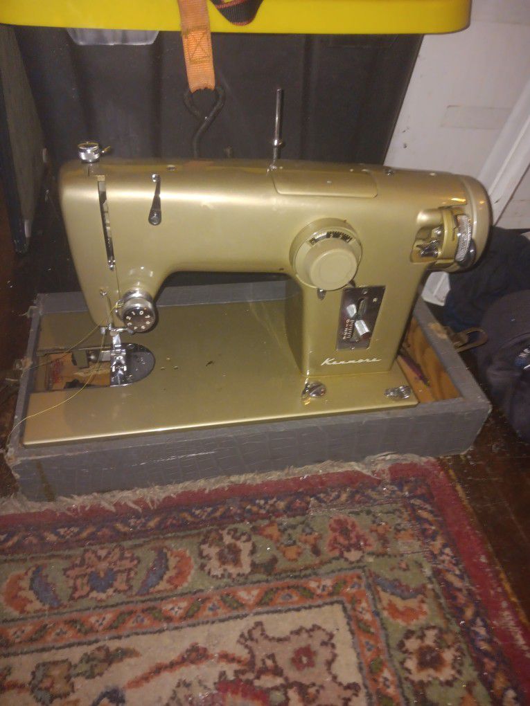 Kenmore shining machine and great condition