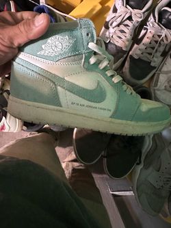 Men’s Nike , Jordan’s, size 9