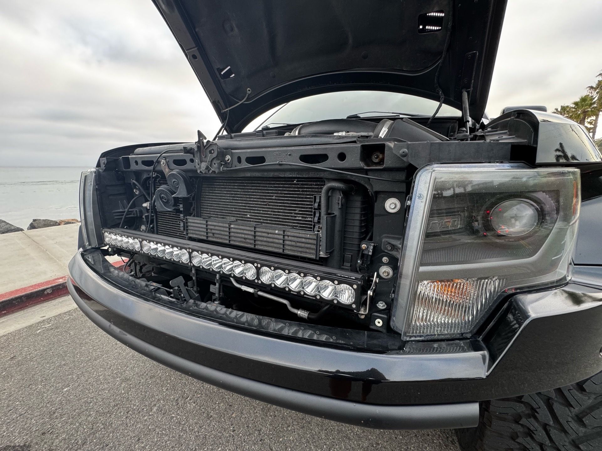 Baja Designs 40” OnX6 OnXsix light bar. Ford Raptor brackets.