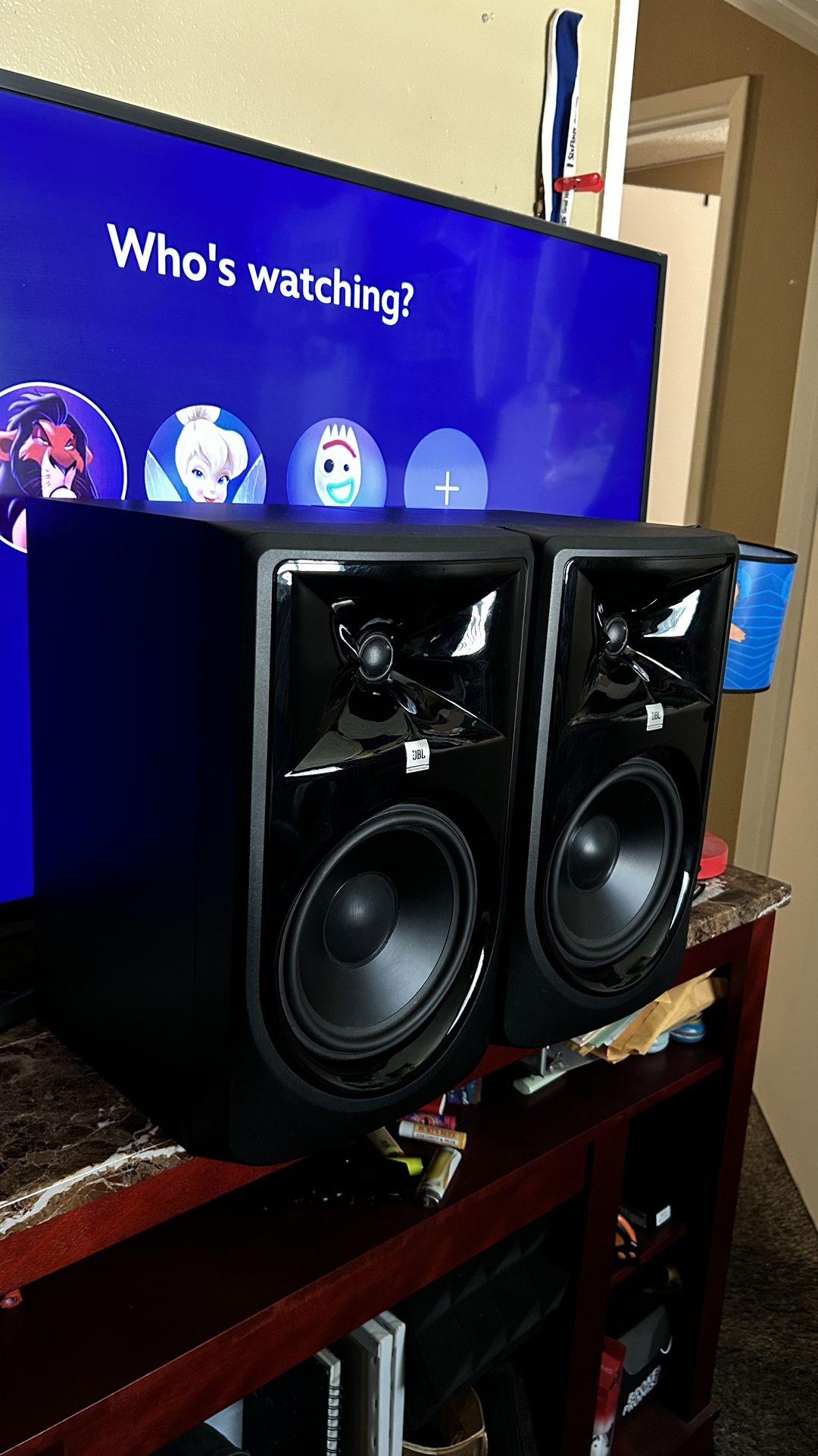 JBL 305P MkII Powered Studio Monitor