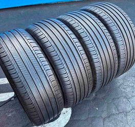 235 45 18 Michelin Tires Con 80% de Vida Las 4