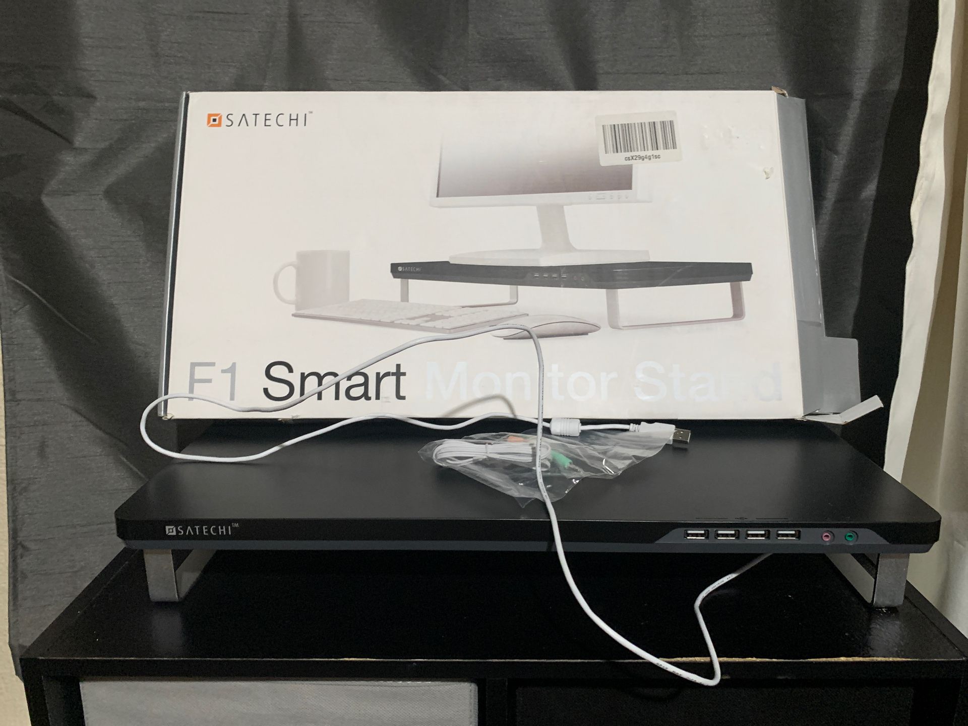 SATECHI F1 Smart Computer Monitor Stand