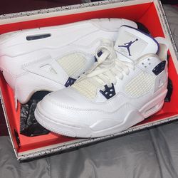 7Y. Air Jordan 4 White/court Purple