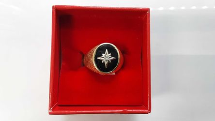 Yellow Gold 14k (.585) 8.2 grams Size 7.5