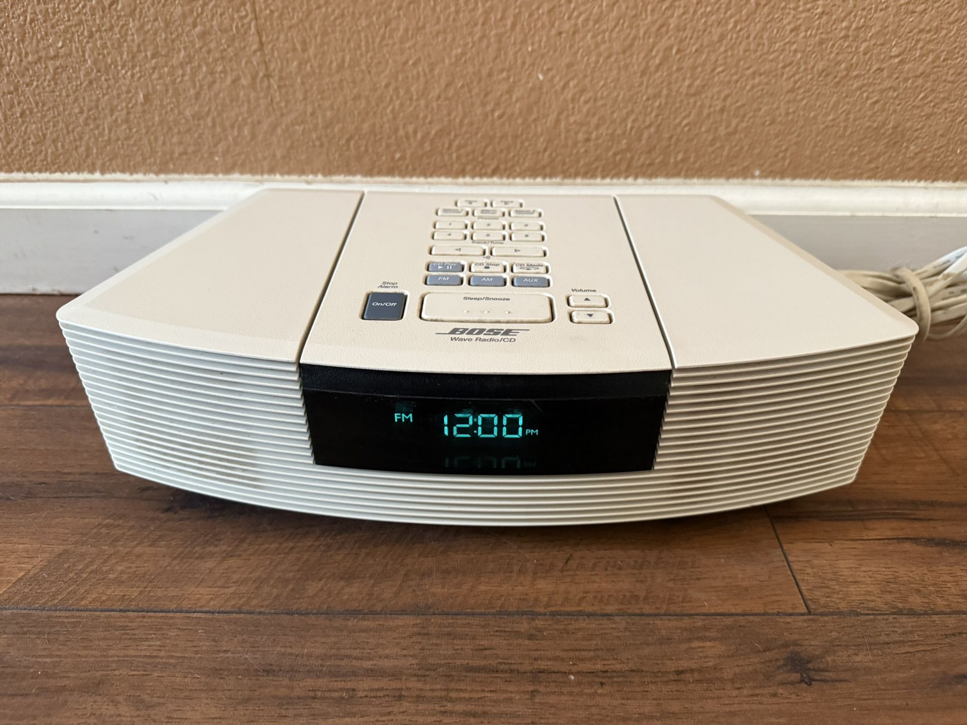 Bose Wave Radio AWRC-1P Music System  AM/FM CD Player (READ)