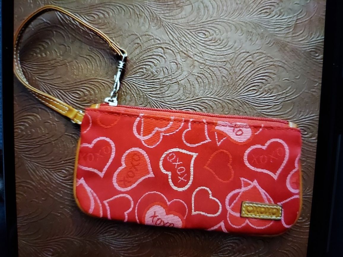 OXOXO Red Wristlet
