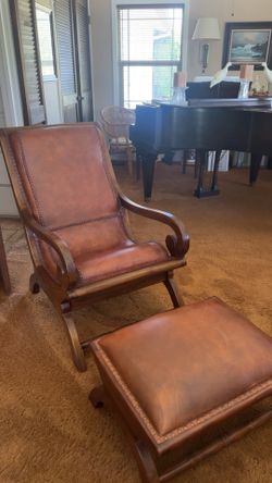 Accent Chair & Ottoman