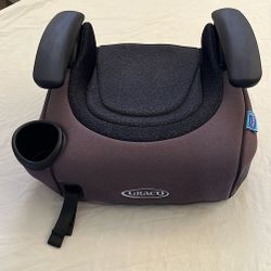 Graco Children’s Car Booster Seat With Cup Holder
