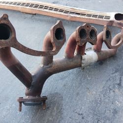 Jeep 4.0 Exhaust Manifold