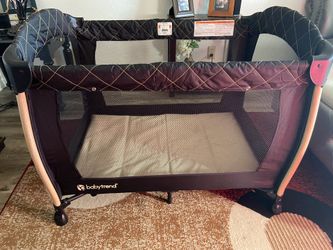 Playpen baby trend