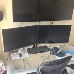 DELL & SAMSUNG DUAL MONITOR W MOUNT