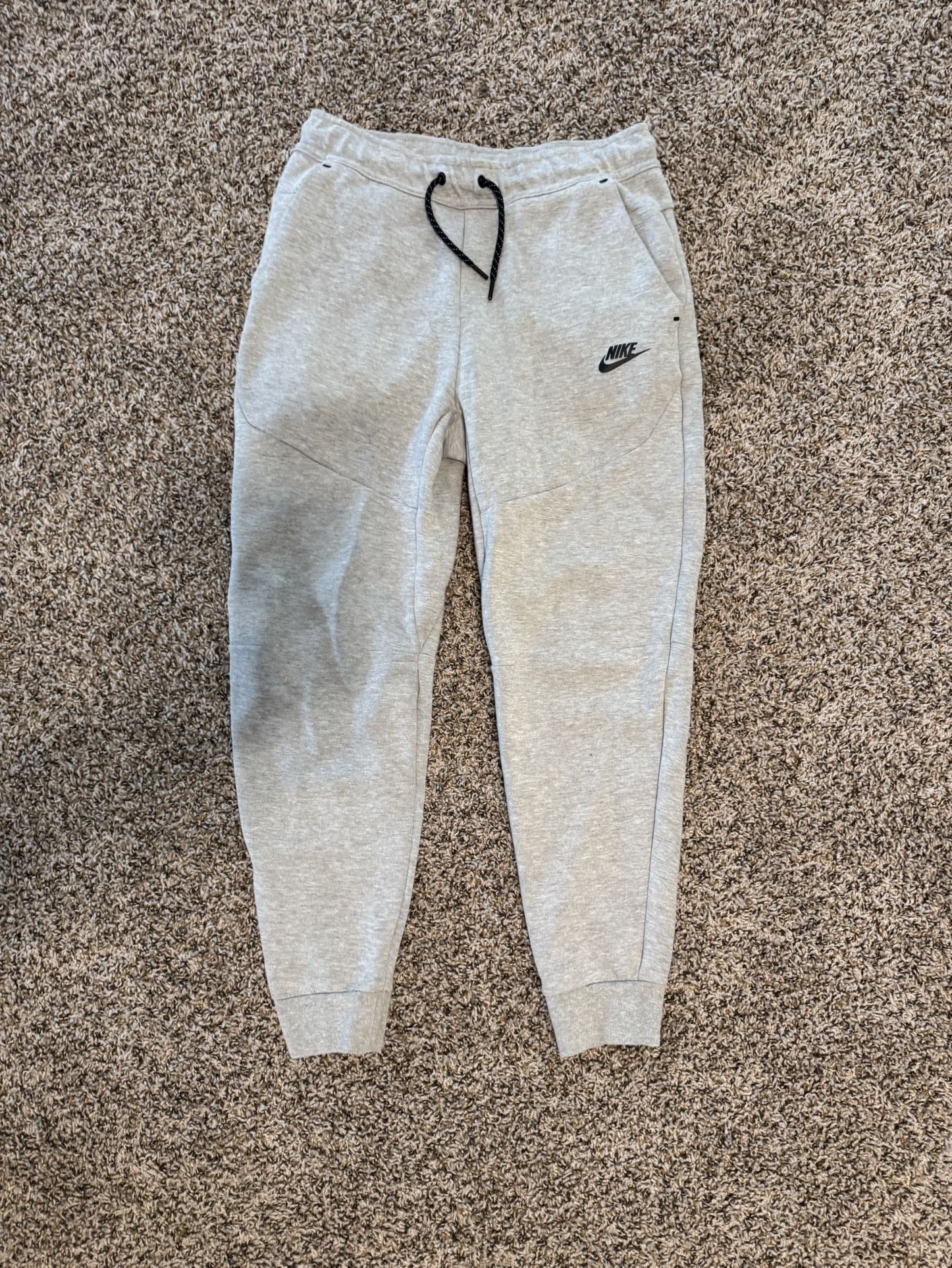 Nike Men’s Tech Fleece Joggers (small)