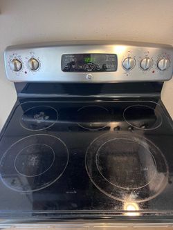 GE Glass Top Oven/Range and Range Hood