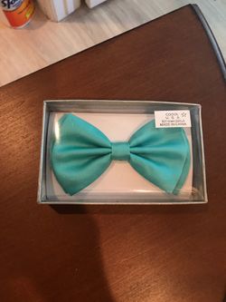 Bow tie