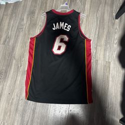 Lebron James Jersey 