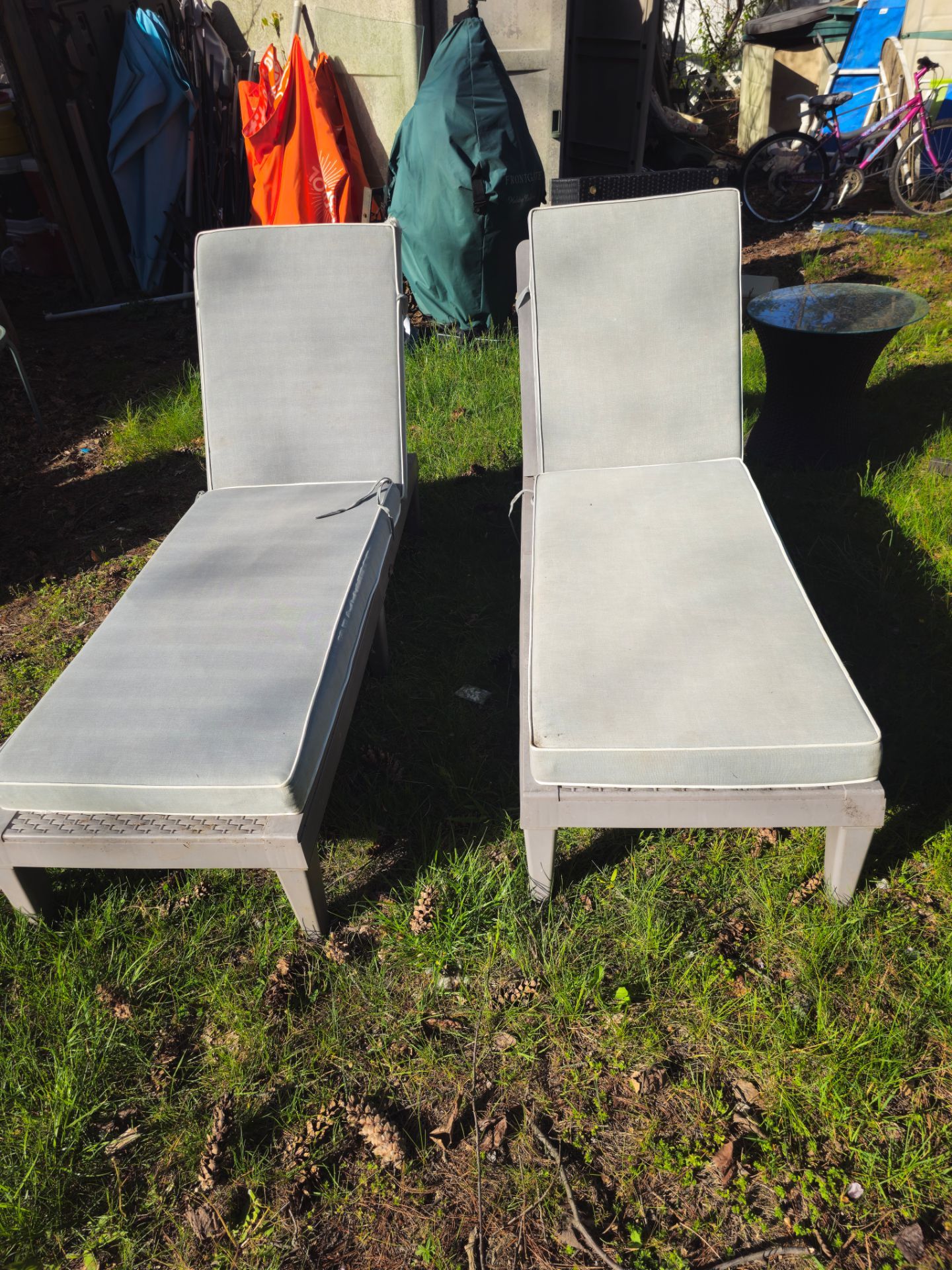 The price is firm.. very modern patio lounge chairs
