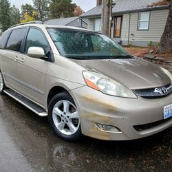 2009 Toyota Sienna