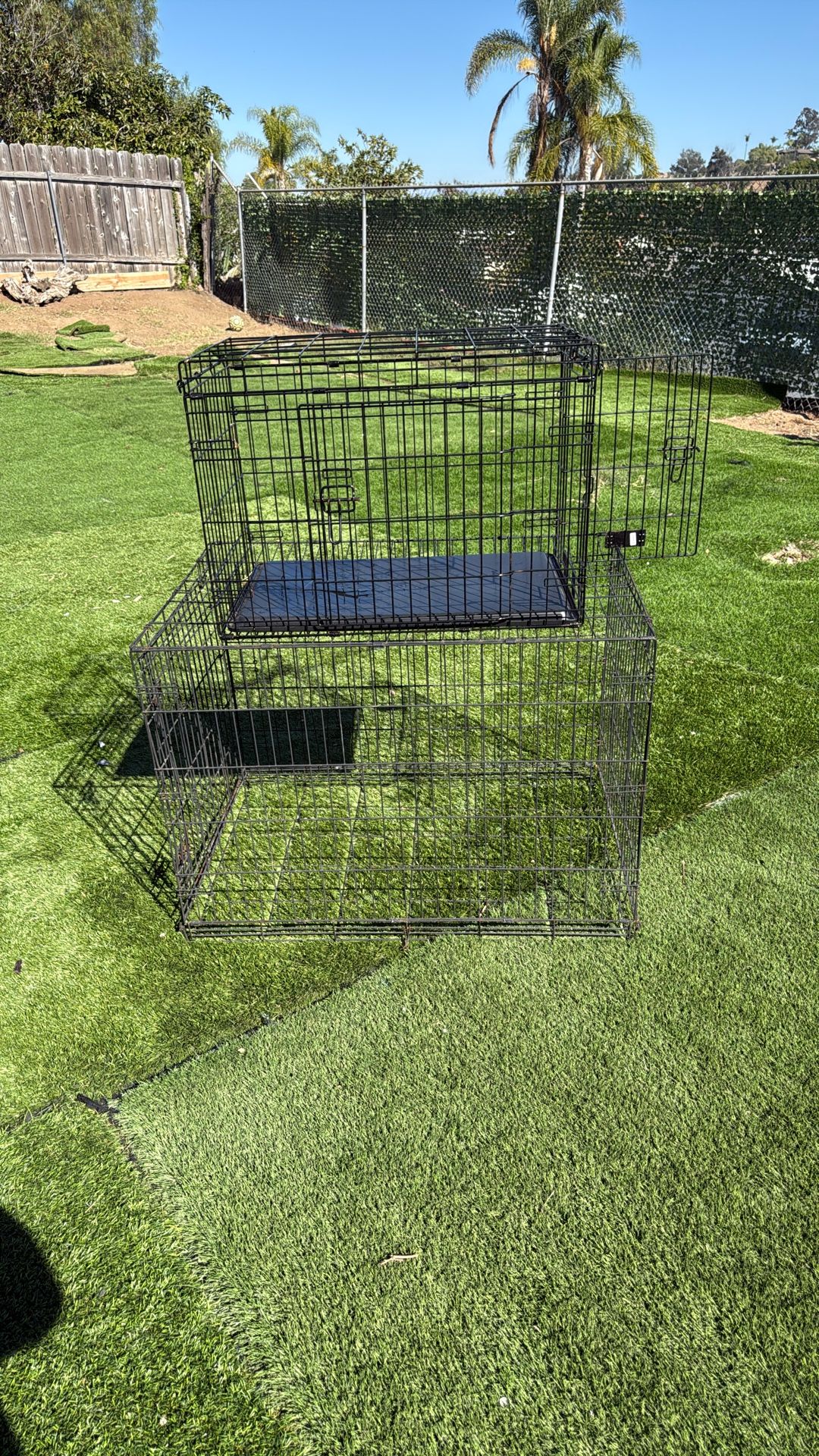 Medium And Large Dog Crate 20$each