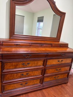 Bedroom set
