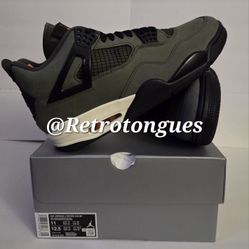 Air Jordan 4 Retro x Undefeated  Size 11