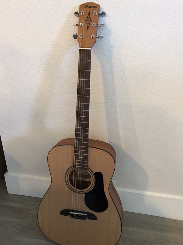 Alvarez RF12 acoustic guitar with case