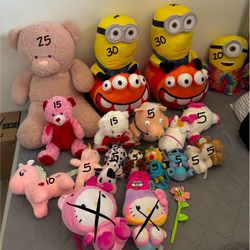 Valentines Plushies 